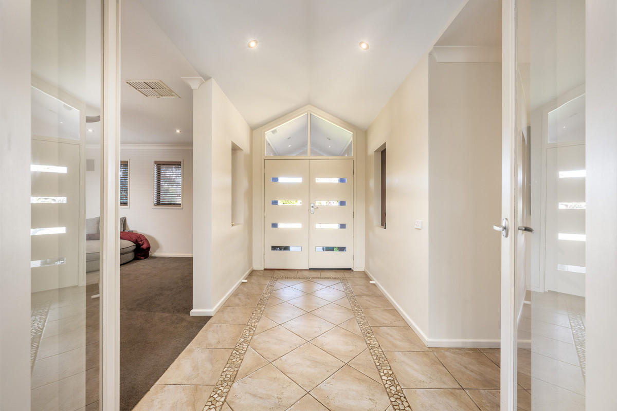 17 Rocklands Crescent, Kialla VIC 3631, Kialla - Thumbnail 5