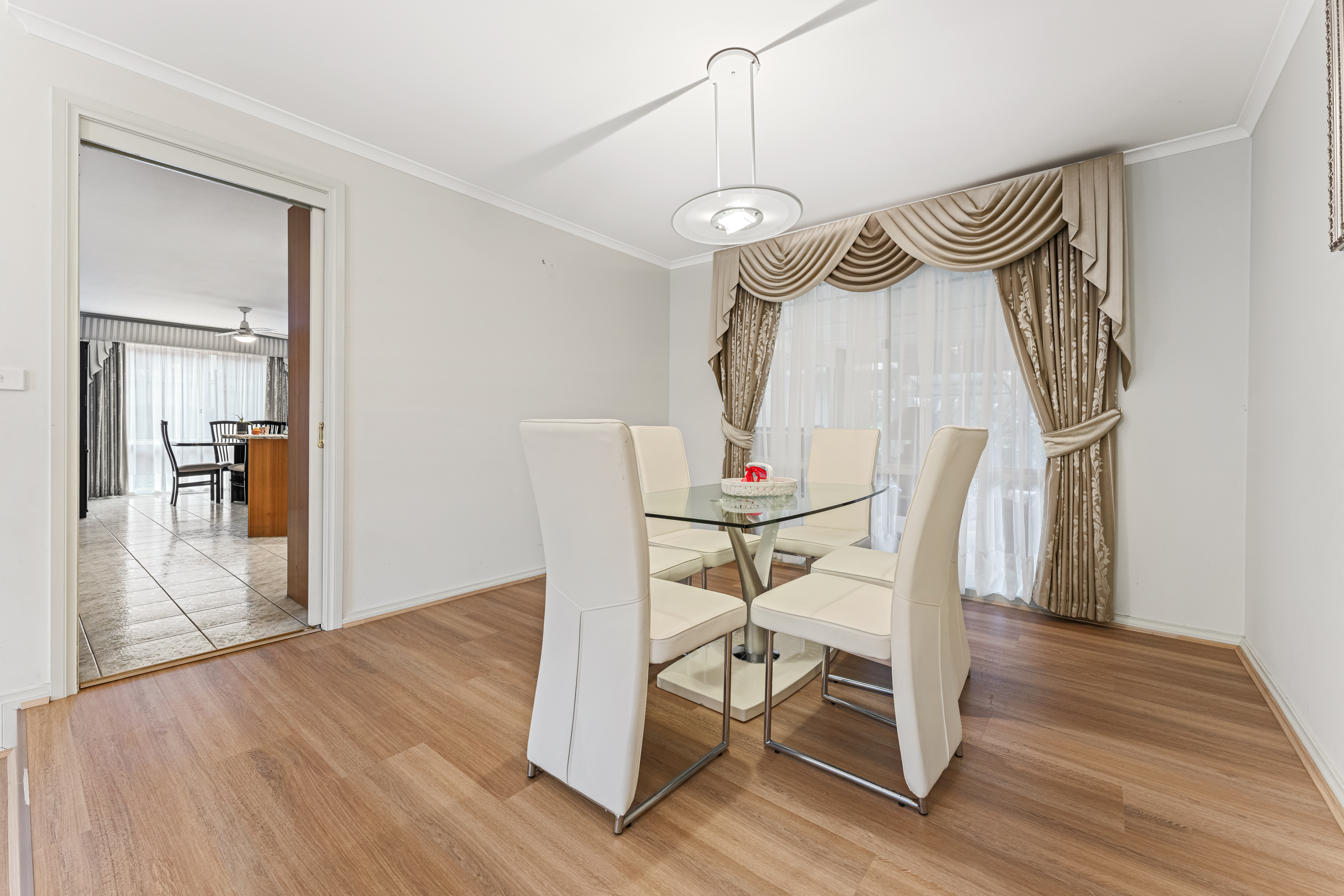 9 Pinto Close, Endeavour Hills VIC, Endeavour Hills - Thumbnail 3