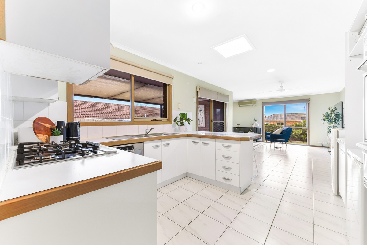 13 Eleanore Crescent, Hallam VIC 3803, Hallam - Thumbnail 2
