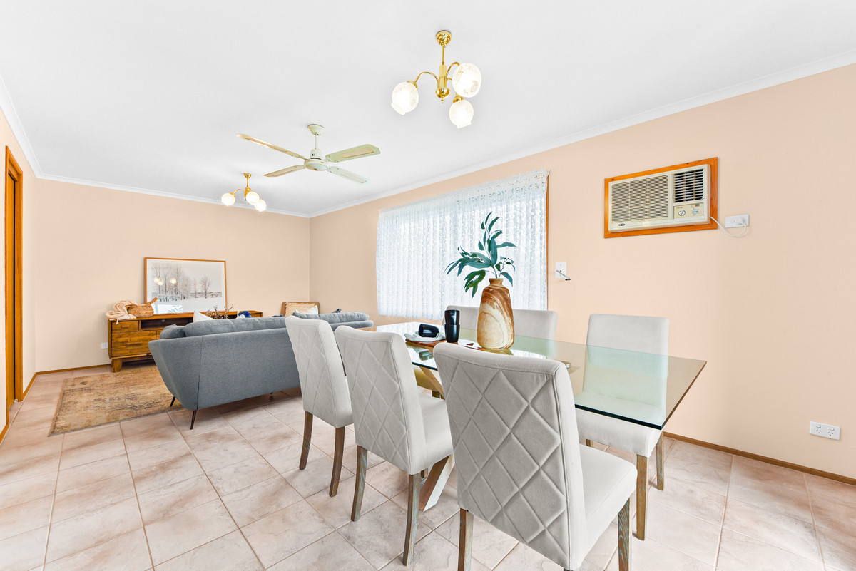 27 Valley View Crescent, Berwick VIC 3806, Berwick - Thumbnail 5