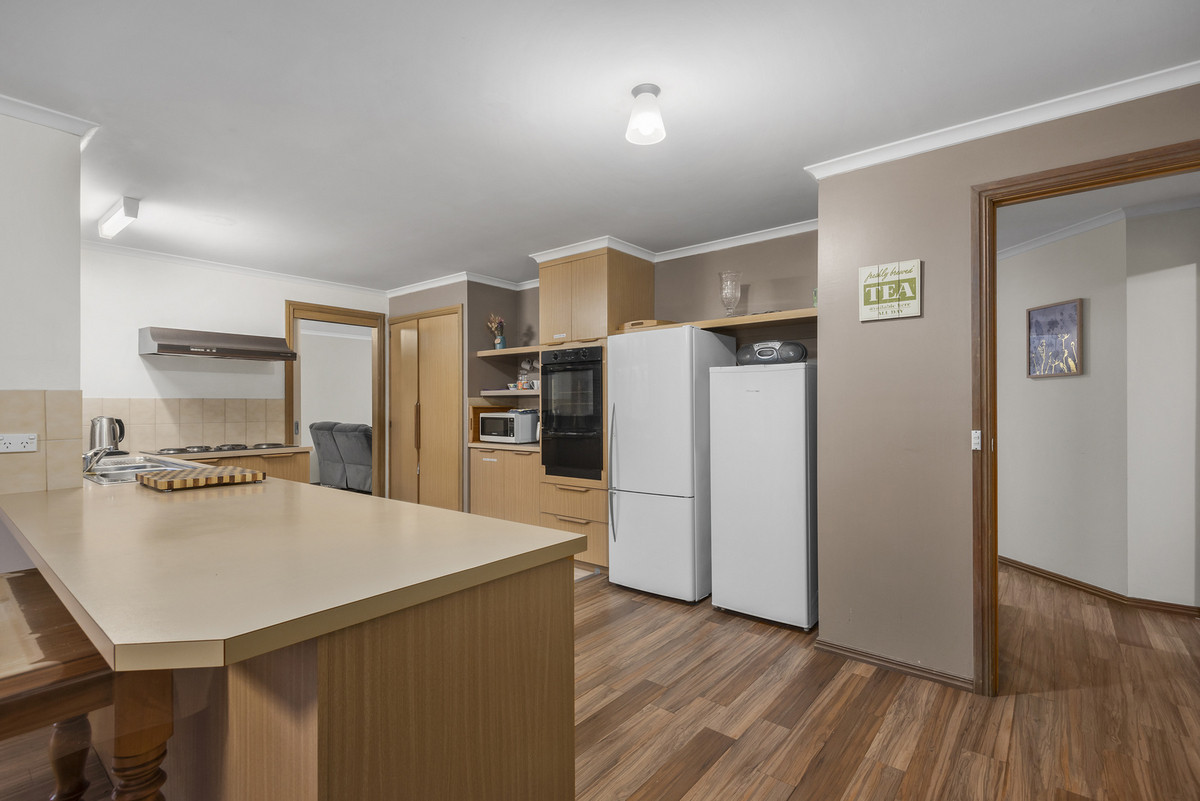4 Achilpa Avenue, CLIFTON SPRINGS VIC 3222, Clifton Springs - Thumbnail 3