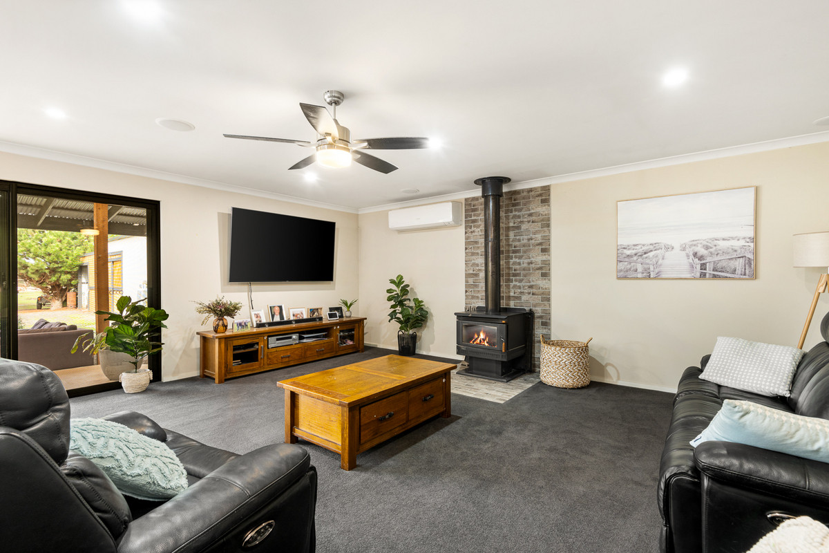 62 Barker Street, TEESDALE VIC 3328, Teesdale - Thumbnail 2