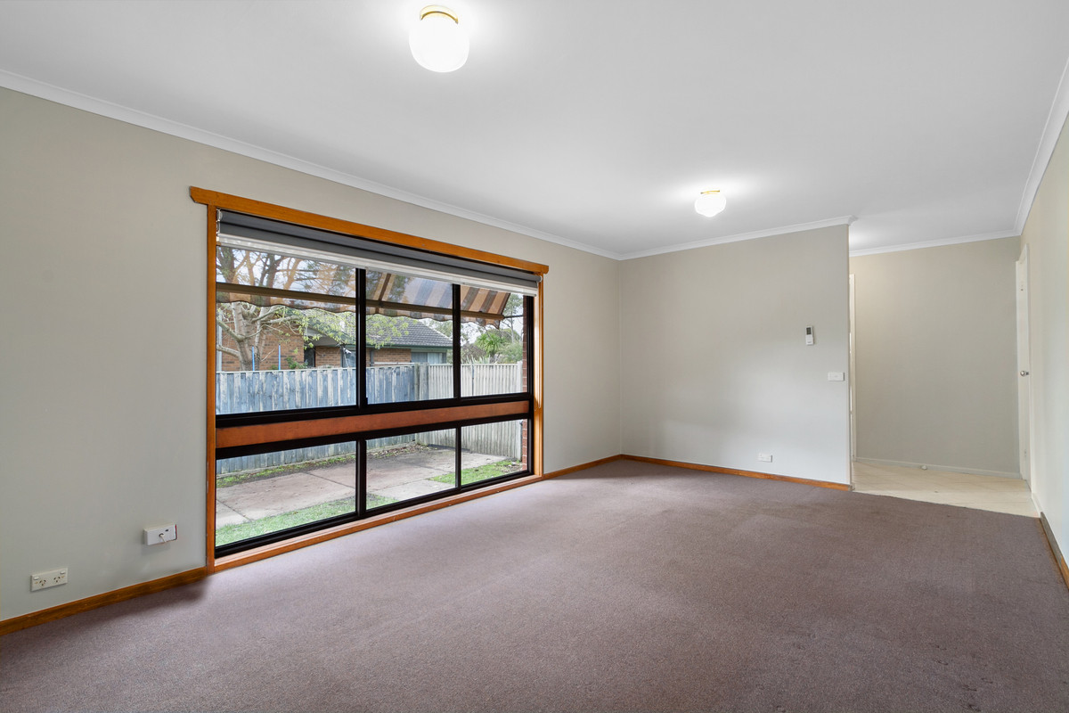 16 Churinga Drive, Churchill VIC 3842, Churchill - Thumbnail 5