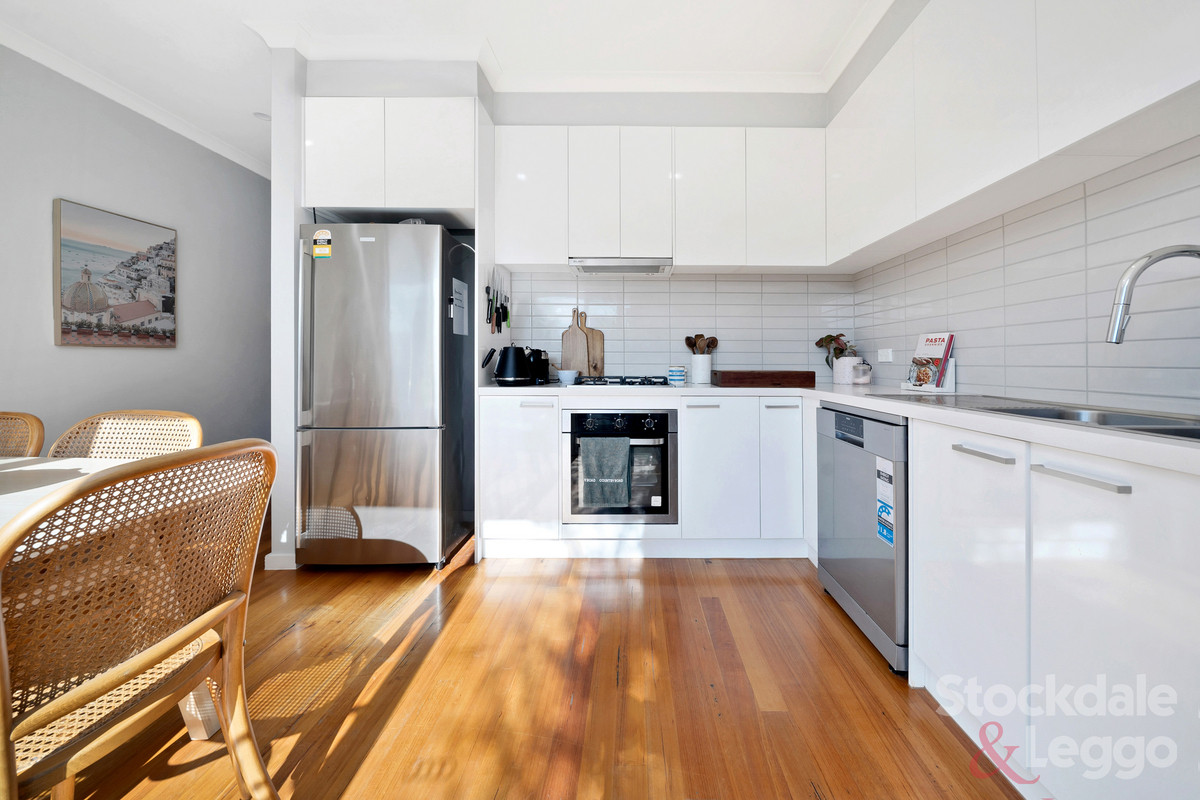 2 / 170 Hilton Street, Glenroy VIC 3046, Glenroy - Thumbnail 4