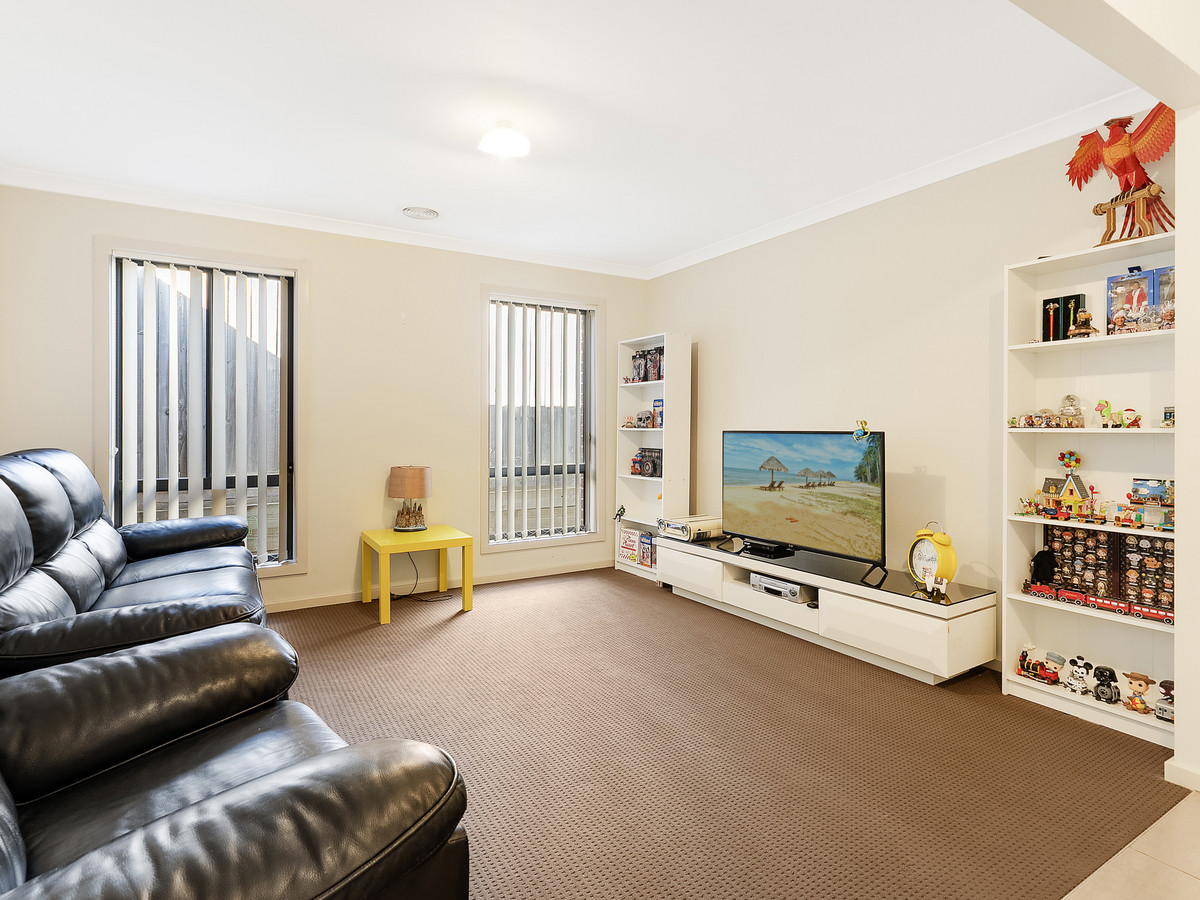 48 Burbidge Drive, BACCHUS MARSH VIC 3340, Bacchus Marsh - Thumbnail 7