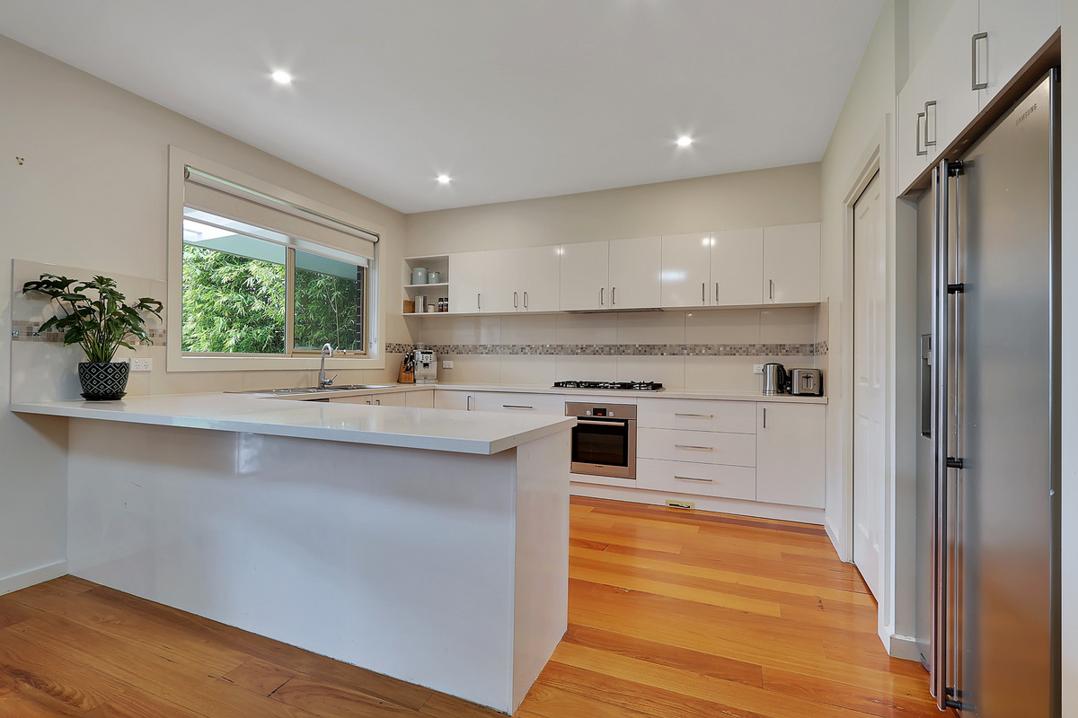 37 Bennison Street, Croydon VIC 3136, Croydon - Thumbnail 2