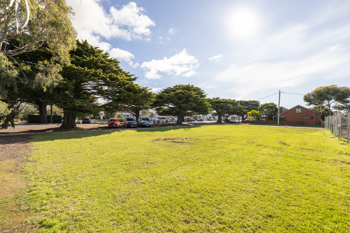 1 Melissa Court, Cowes VIC 3922, Cowes - Thumbnail 3
