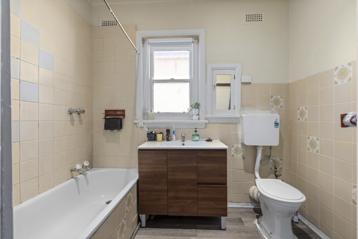 18 St Helens Road, Hawthorn East VIC 3123, Hawthorn East - Thumbnail 8