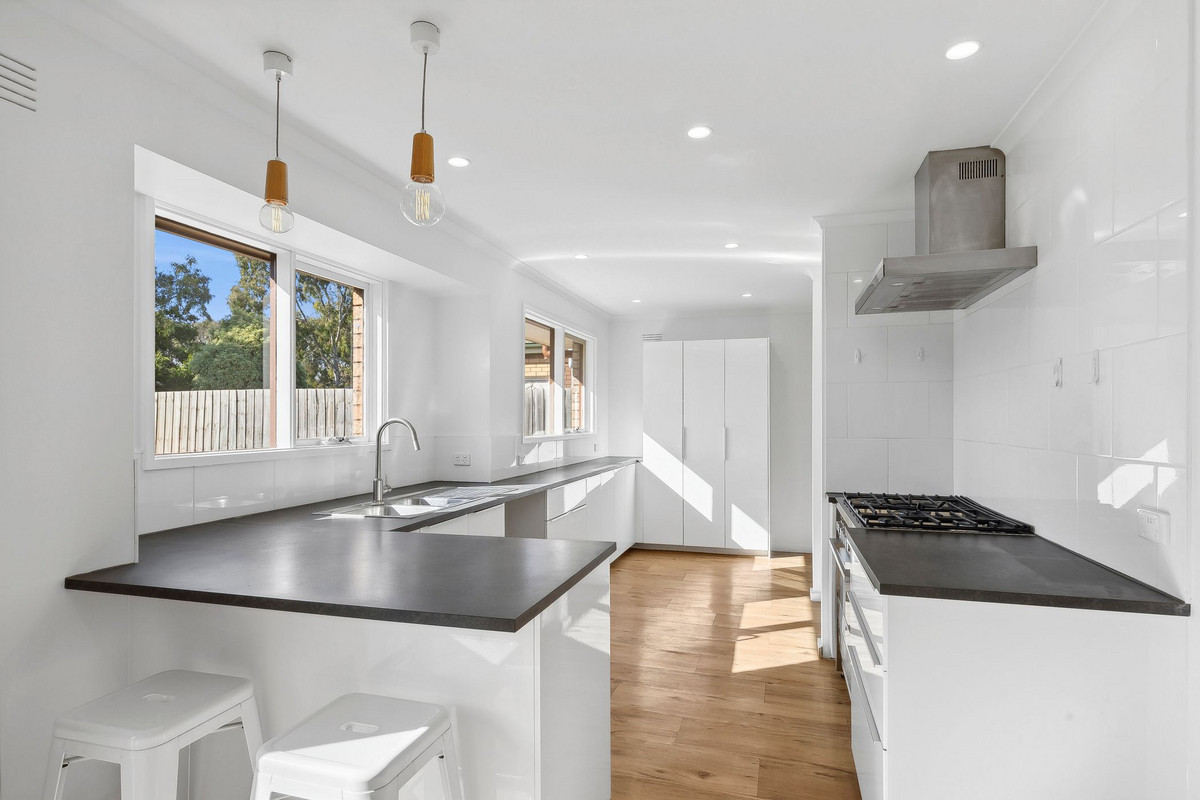 99 Solar Drive, Whittington VIC 3219, Whittington - Thumbnail 3