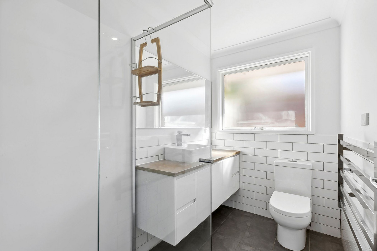 99 Solar Drive, Whittington VIC 3219, Whittington - Thumbnail 6