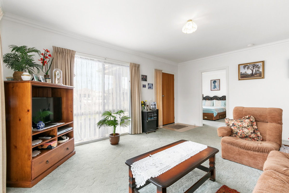 1 Glenrowan Street, Morwell VIC 3840, Morwell - Thumbnail 2