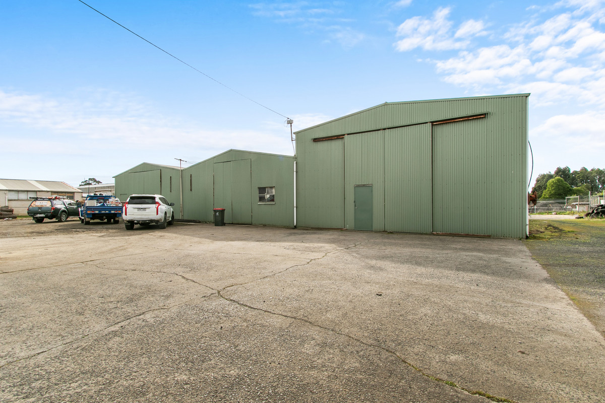 13-21 Holmes Road, Morwell VIC 3840, Morwell - Thumbnail 3
