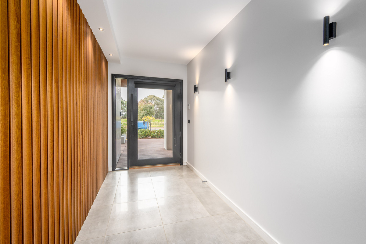 10 Lorikeet Street, Kialla VIC 3631, Kialla - Thumbnail 2