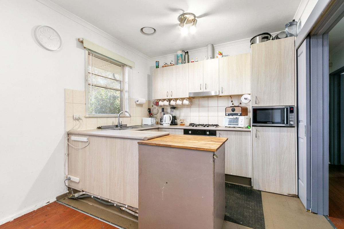 8 Crinigan Road, Morwell VIC 3840, Morwell - Thumbnail 6