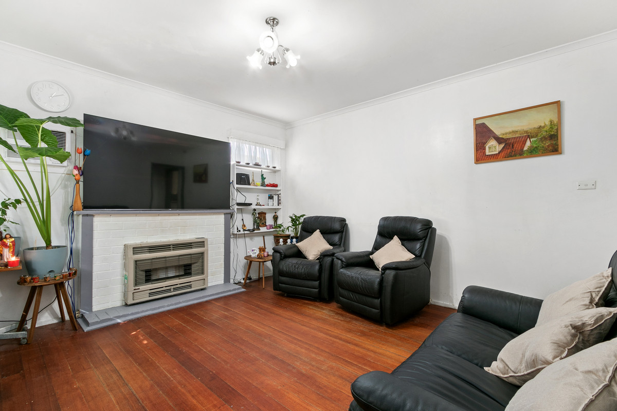 8 Crinigan Road, Morwell VIC 3840, Morwell - Thumbnail 3