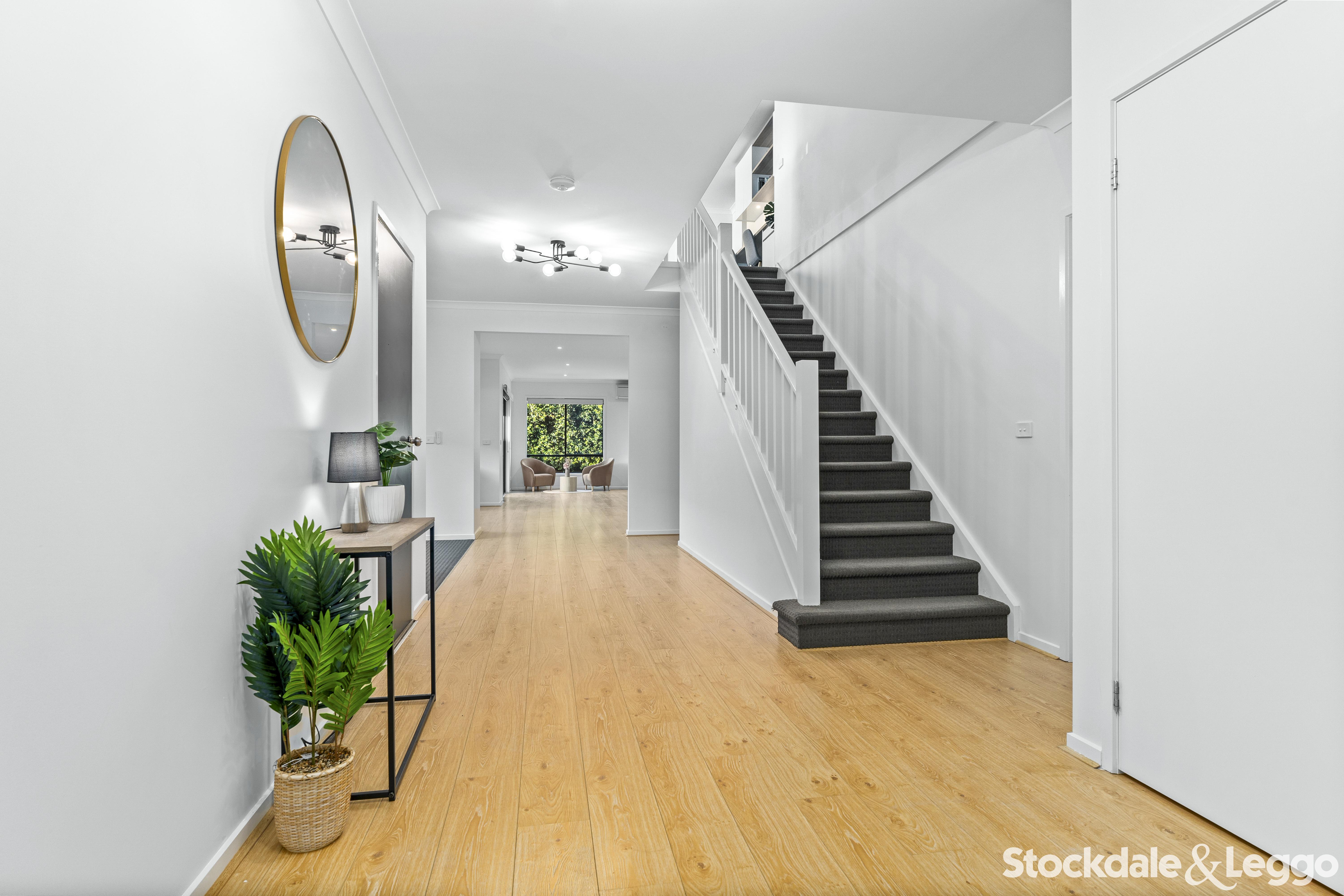 5 Oakgrove Drive, Craigieburn VIC, Craigieburn - Thumbnail 3