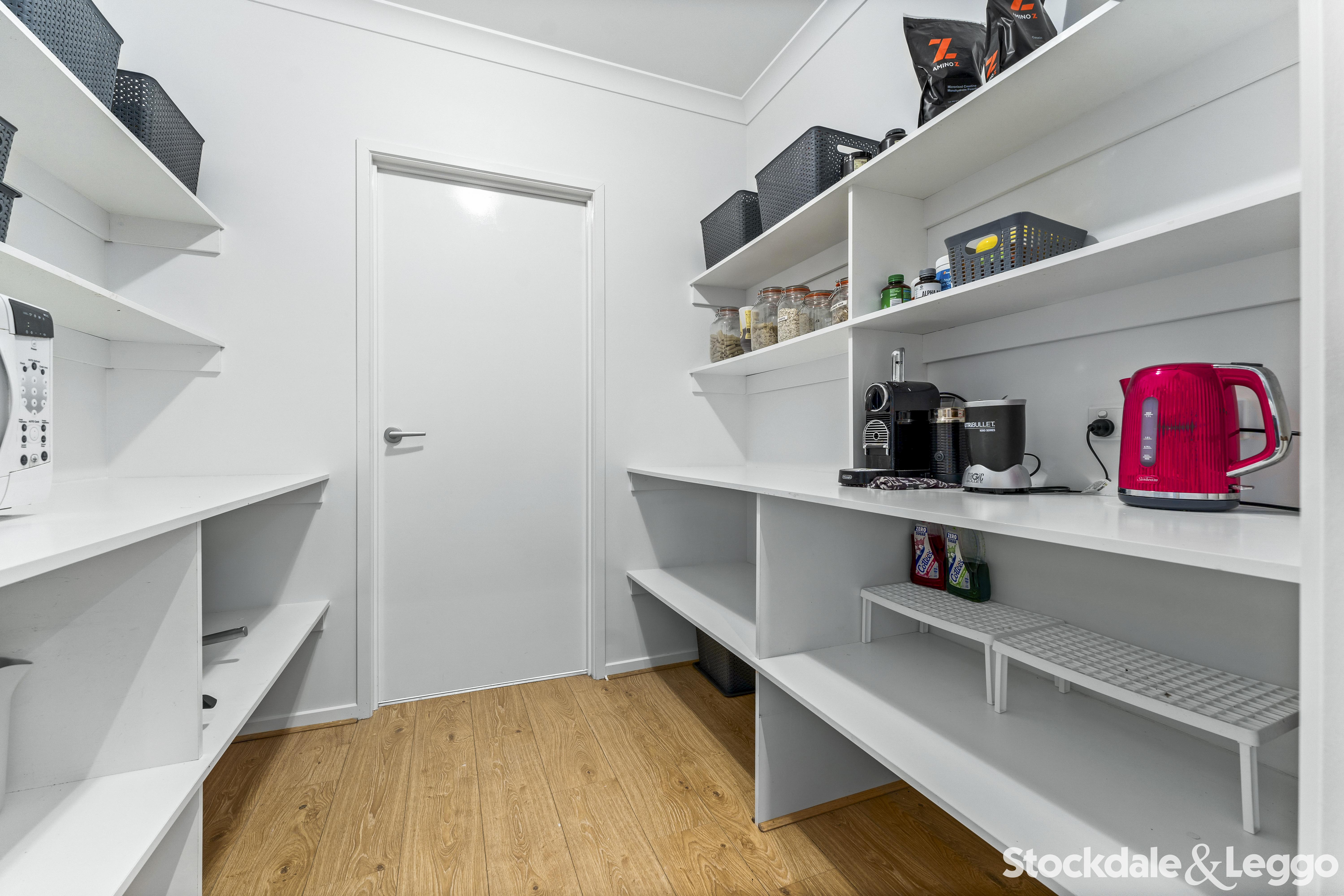 5 Oakgrove Drive, Craigieburn VIC, Craigieburn - Thumbnail 5