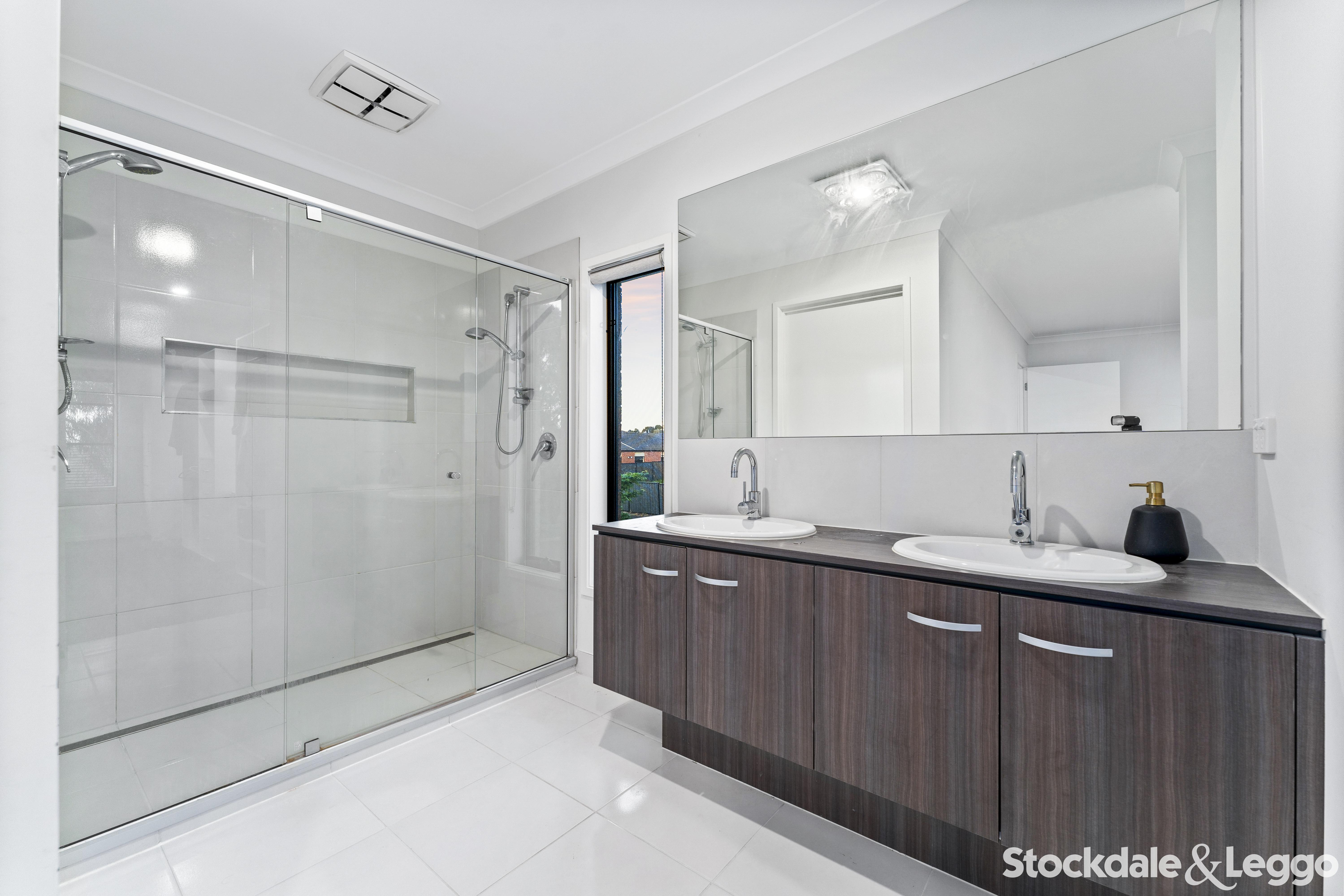 5 Oakgrove Drive, Craigieburn VIC, Craigieburn - Thumbnail 7