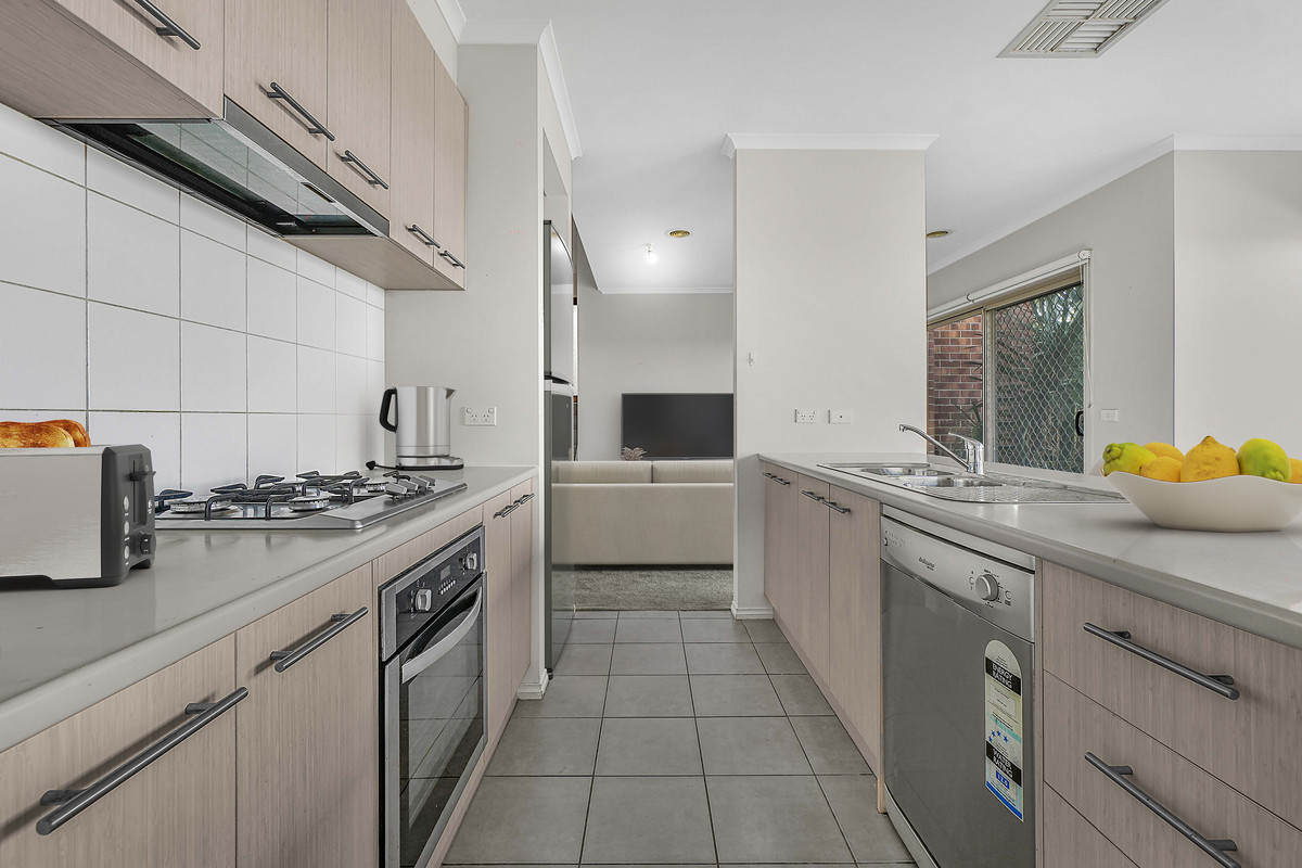 7 Johnsons Place, PAKENHAM VIC 3810, Pakenham - Thumbnail 6