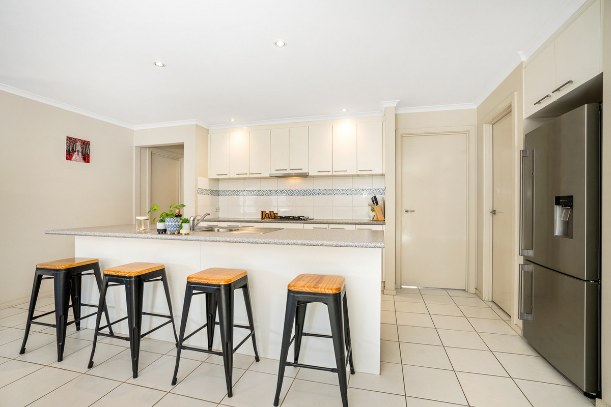 16 Sherry Court, Bannockburn VIC 3331, Bannockburn - Thumbnail 2