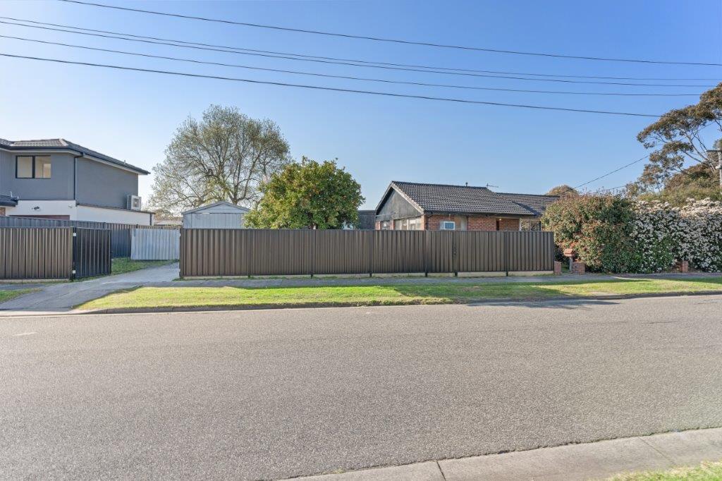24 Claret St, Doveton VIC, Doveton - Thumbnail 3