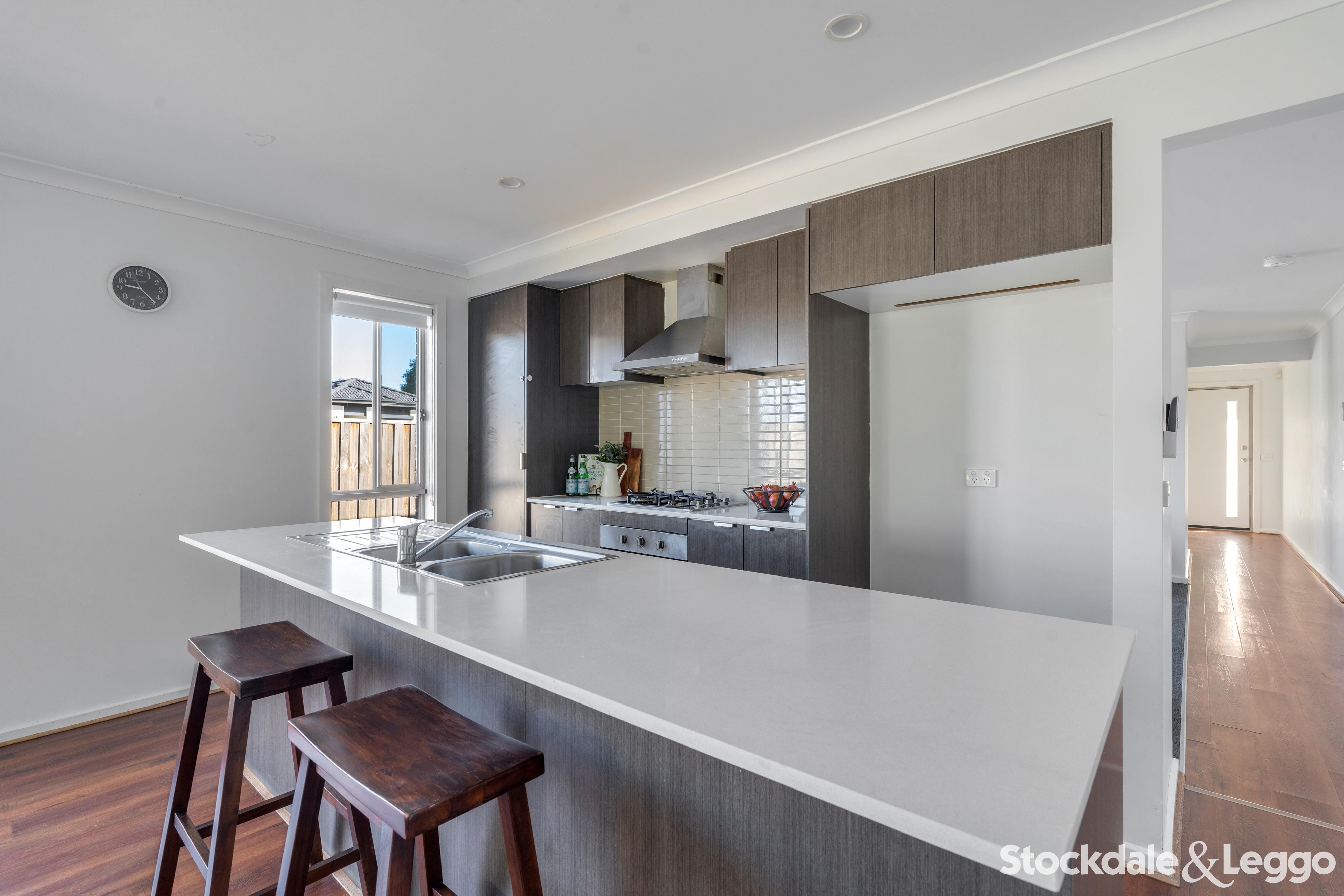 42 Alexo Road, Mickleham VIC, Mickleham - Thumbnail 3