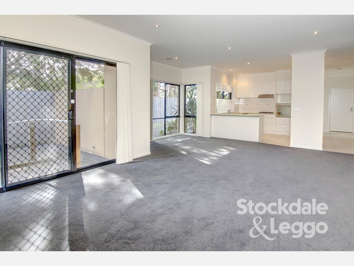 4 / 15 Cairns Avenue, Rosebud VIC 3939, Rosebud - Thumbnail 5