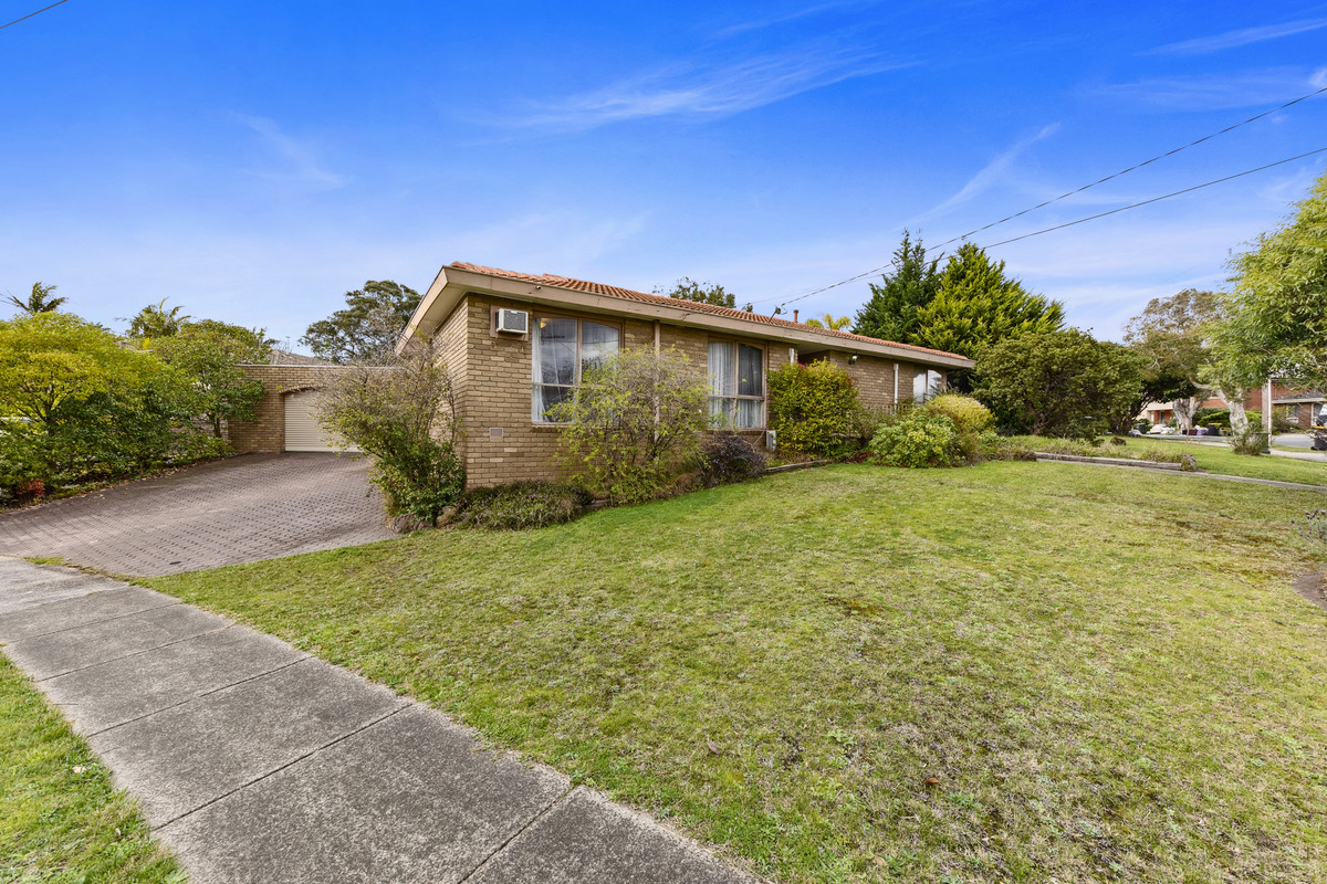 39 Calderwood Avenue, Wheelers Hill VIC 3150, Wheelers Hill - Thumbnail 3