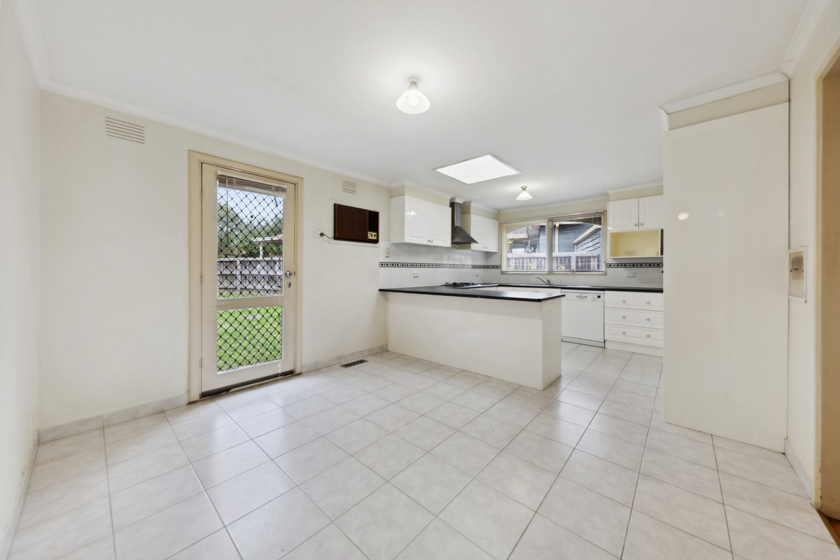 39 Calderwood Avenue, Wheelers Hill VIC 3150, Wheelers Hill - Thumbnail 7