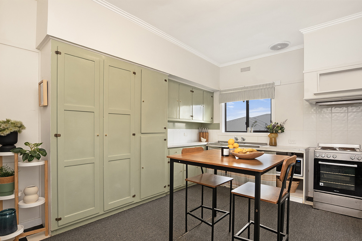 2 Russell Avenue, Warrnambool VIC 3280, Warrnambool - Thumbnail 4