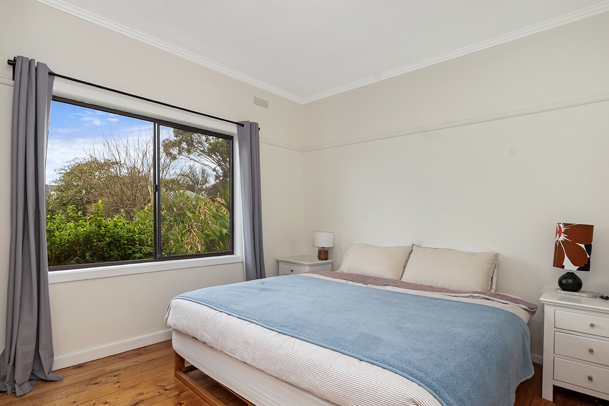 2 Russell Avenue, Warrnambool VIC 3280, Warrnambool - Thumbnail 5
