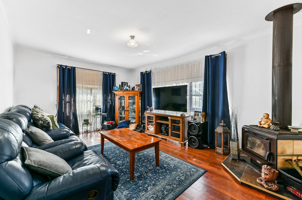 11 Bosco Close, Narre Warren VIC 3805, Narre Warren - Thumbnail 2