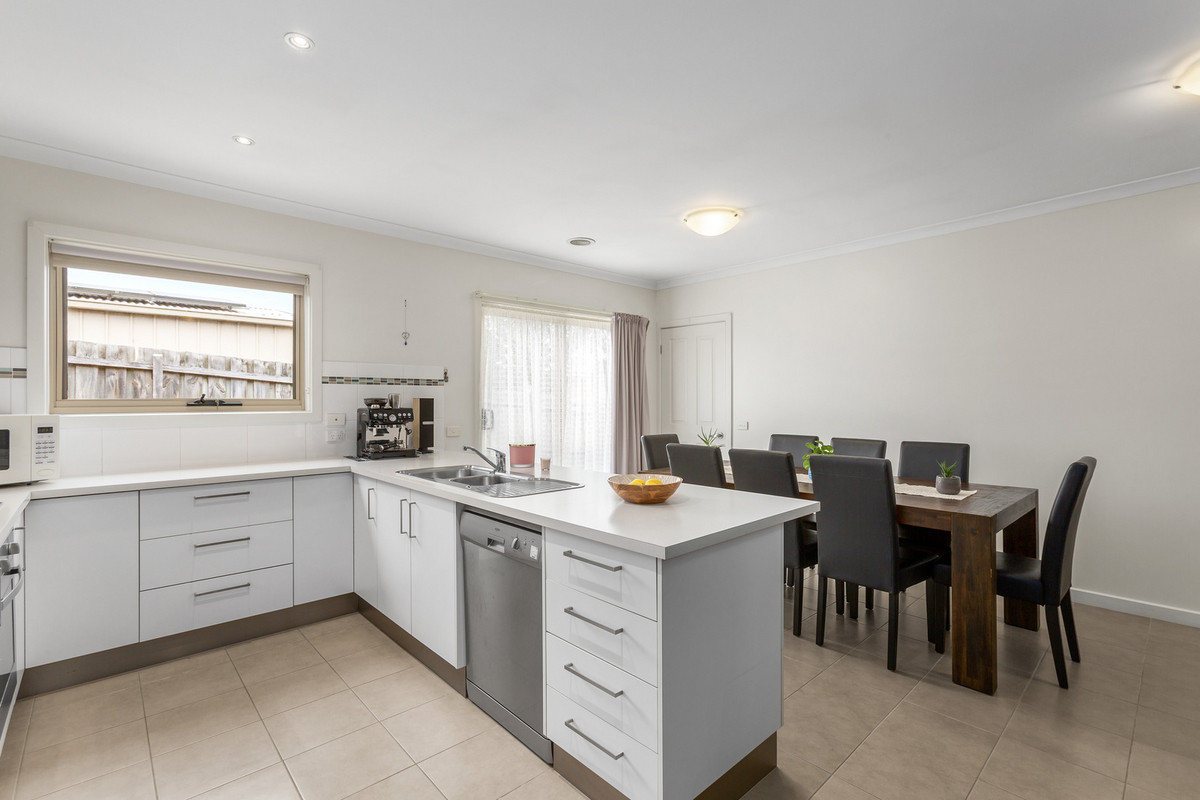 2 / 28 Maraboora Avenue, CLIFTON SPRINGS VIC 3222, Clifton Springs - Thumbnail 4