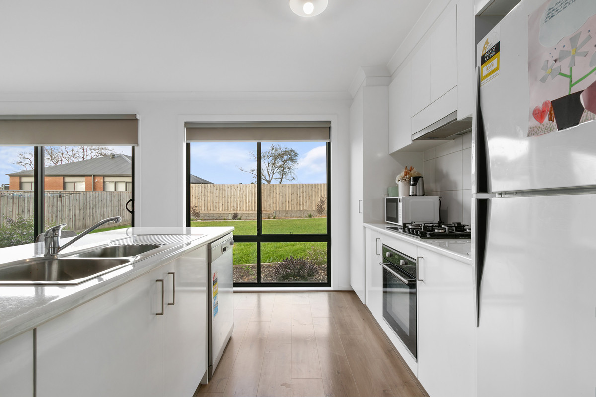49 Philip Parade, Churchill VIC 3842, Churchill - Thumbnail 3