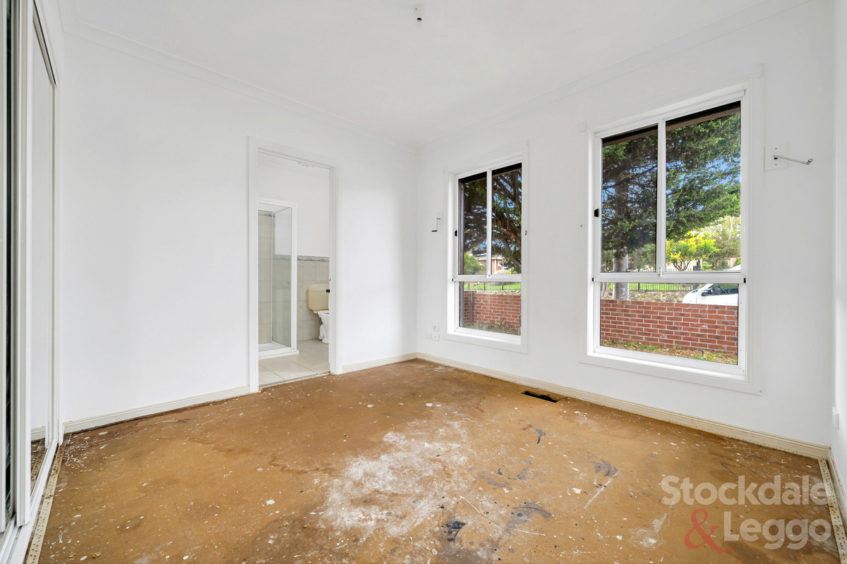 1 / 35 Rokewood Crescent, Meadow Heights VIC 3048, Meadow Heights - Thumbnail 5