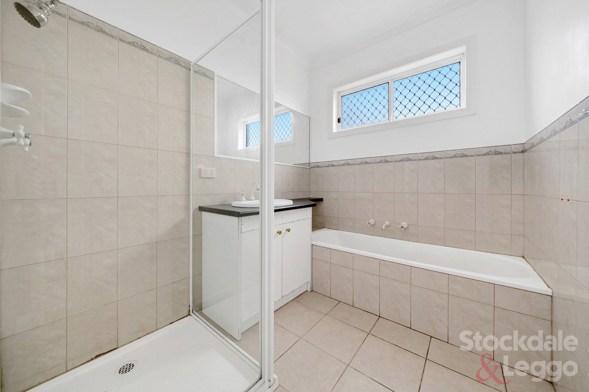 1 / 35 Rokewood Crescent, Meadow Heights VIC 3048, Meadow Heights - Thumbnail 8