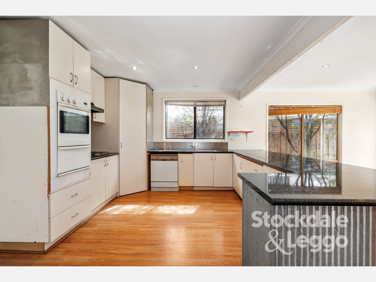 15 Rosebrook Street, Rosebud VIC 3939, Rosebud - Thumbnail 3