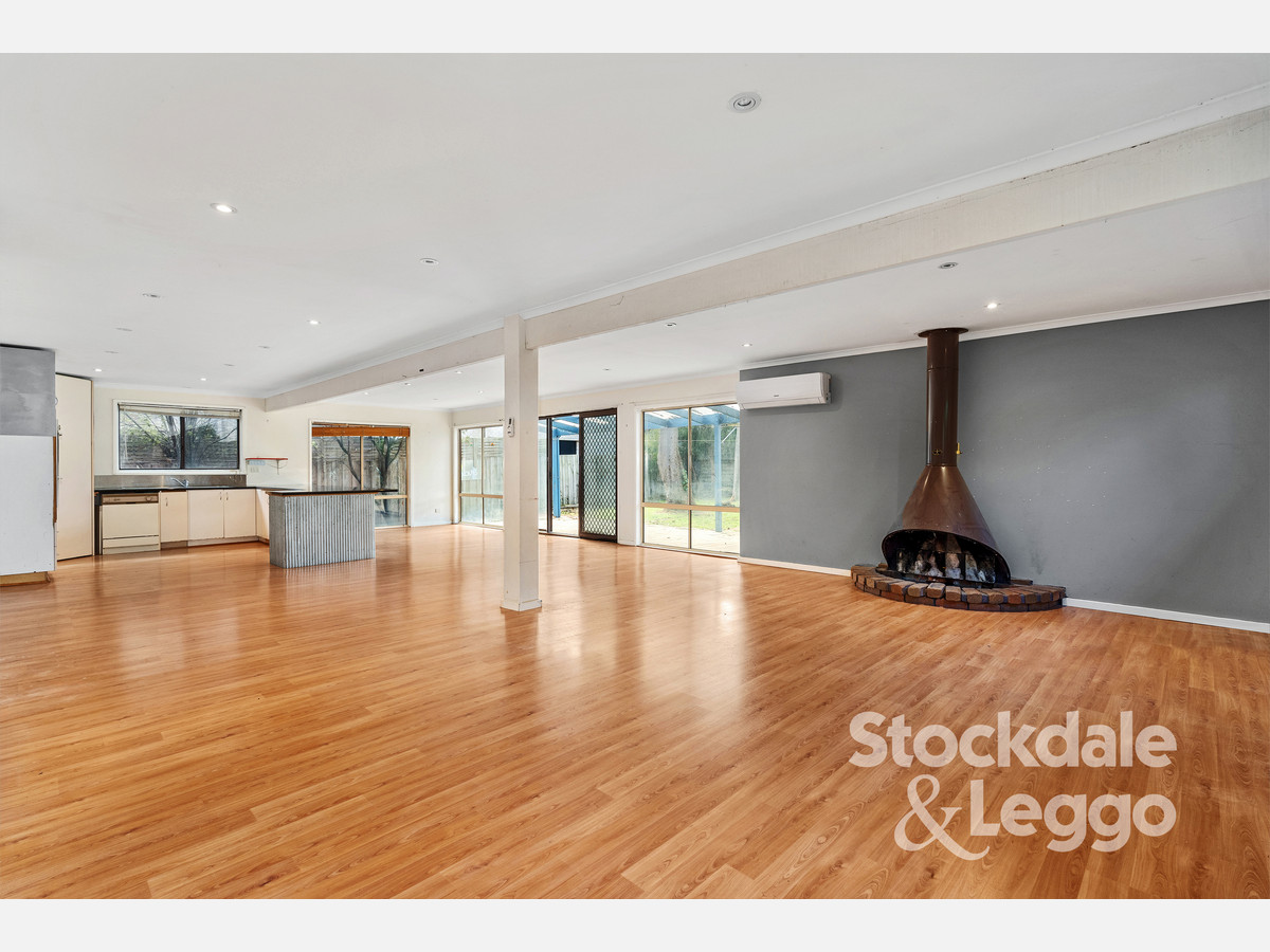 15 Rosebrook Street, Rosebud VIC 3939, Rosebud - Thumbnail 5
