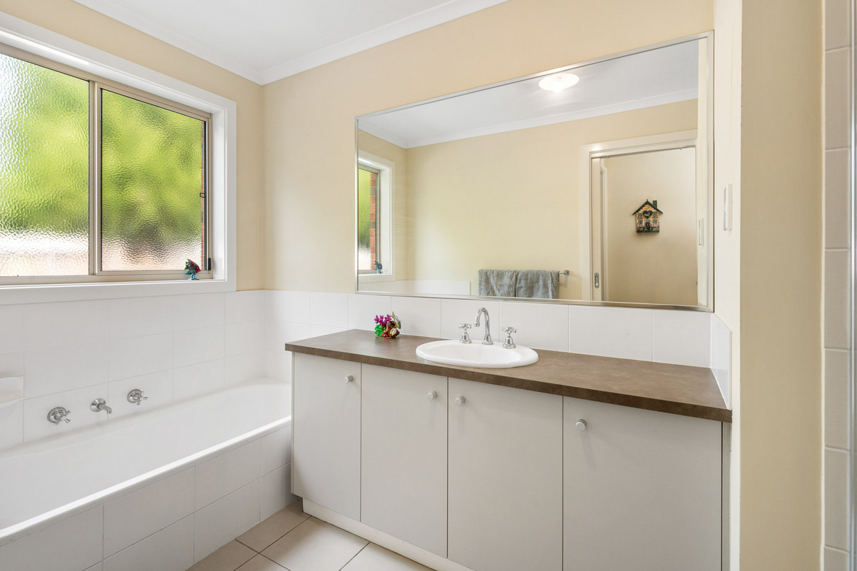 13 Fenwick Fairway, Bannockburn VIC 3331, Bannockburn - Thumbnail 8