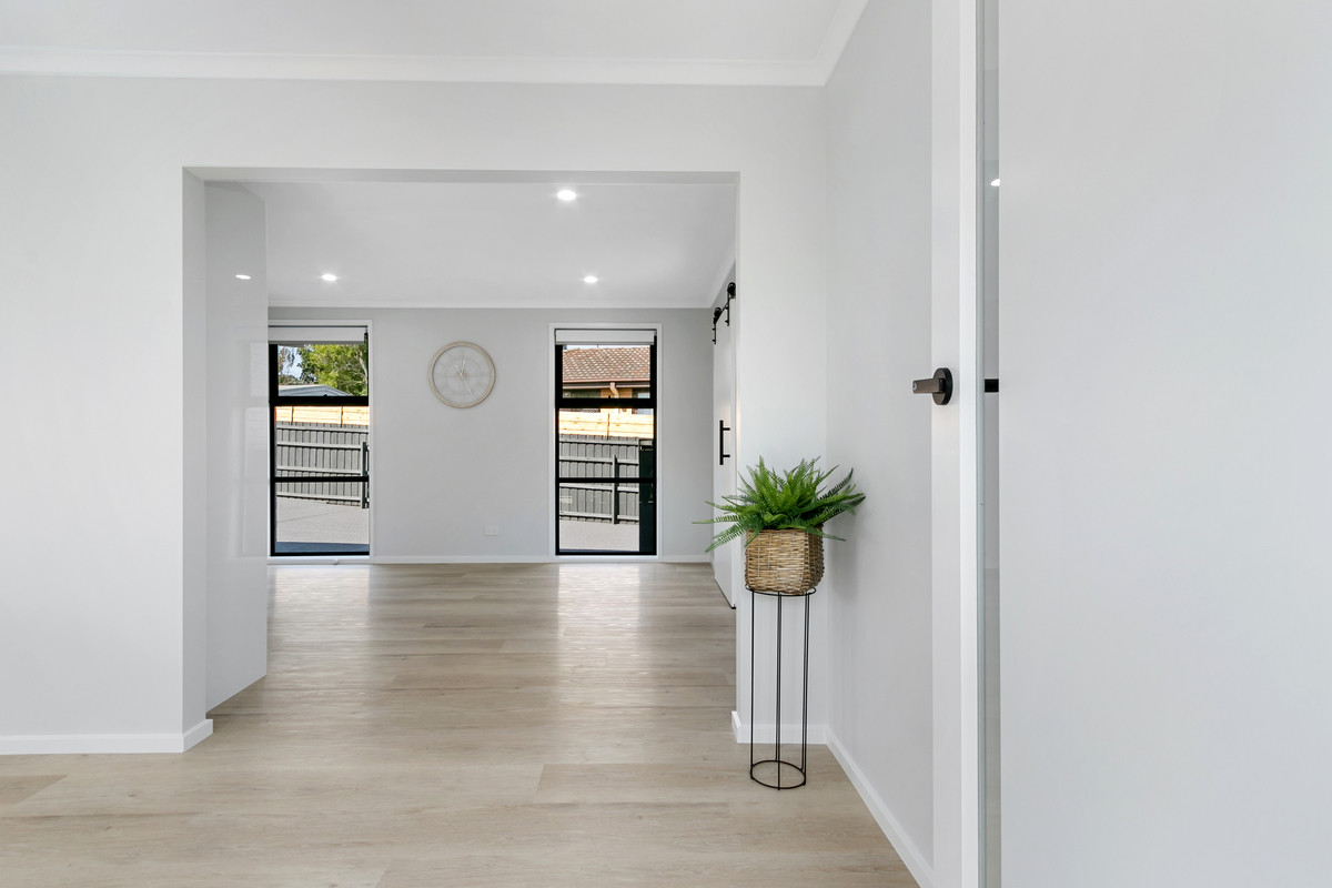 16 Maple Crescent, CHURCHILL VIC 3842, Churchill - Thumbnail 3