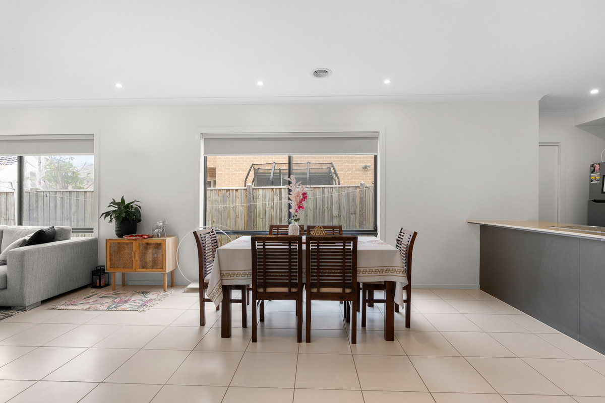 19 Suttie Street, Point Cook VIC 3030, Point Cook - Thumbnail 4