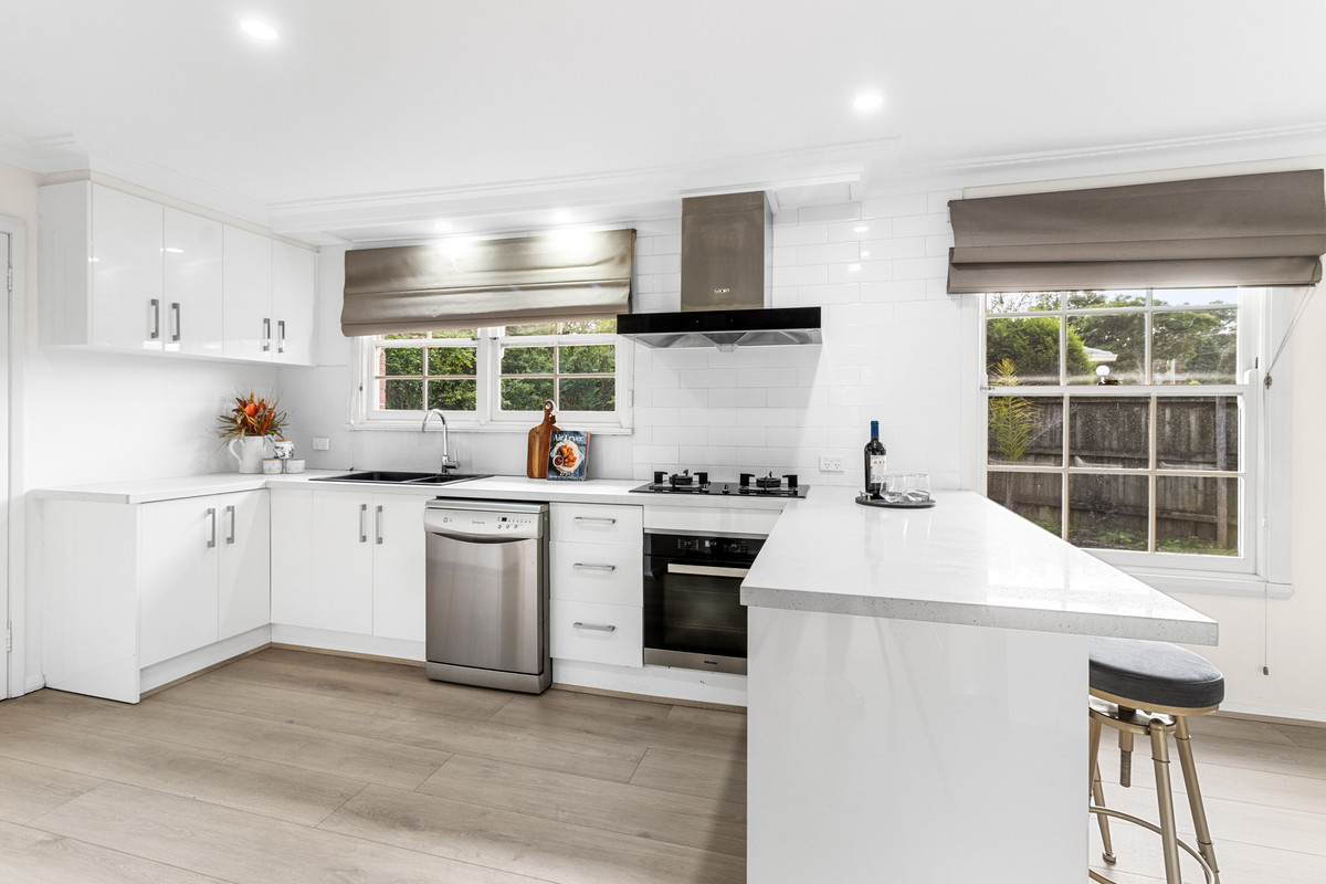 8 St Clair Road, Wantirna South VIC 3152, Wantirna South - Thumbnail 5