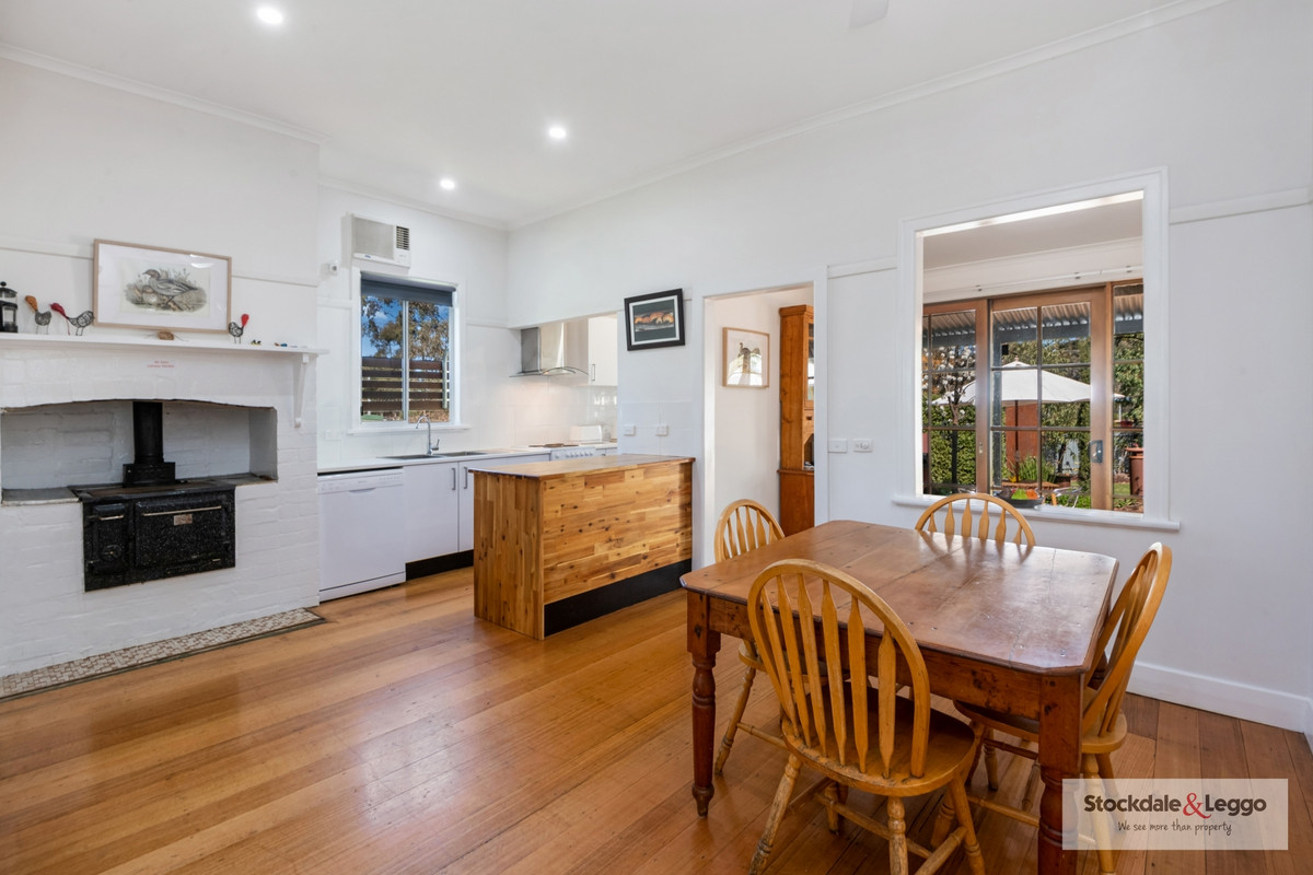 62 Ridge Street, Wedderburn VIC 3518, Wedderburn - Thumbnail 4