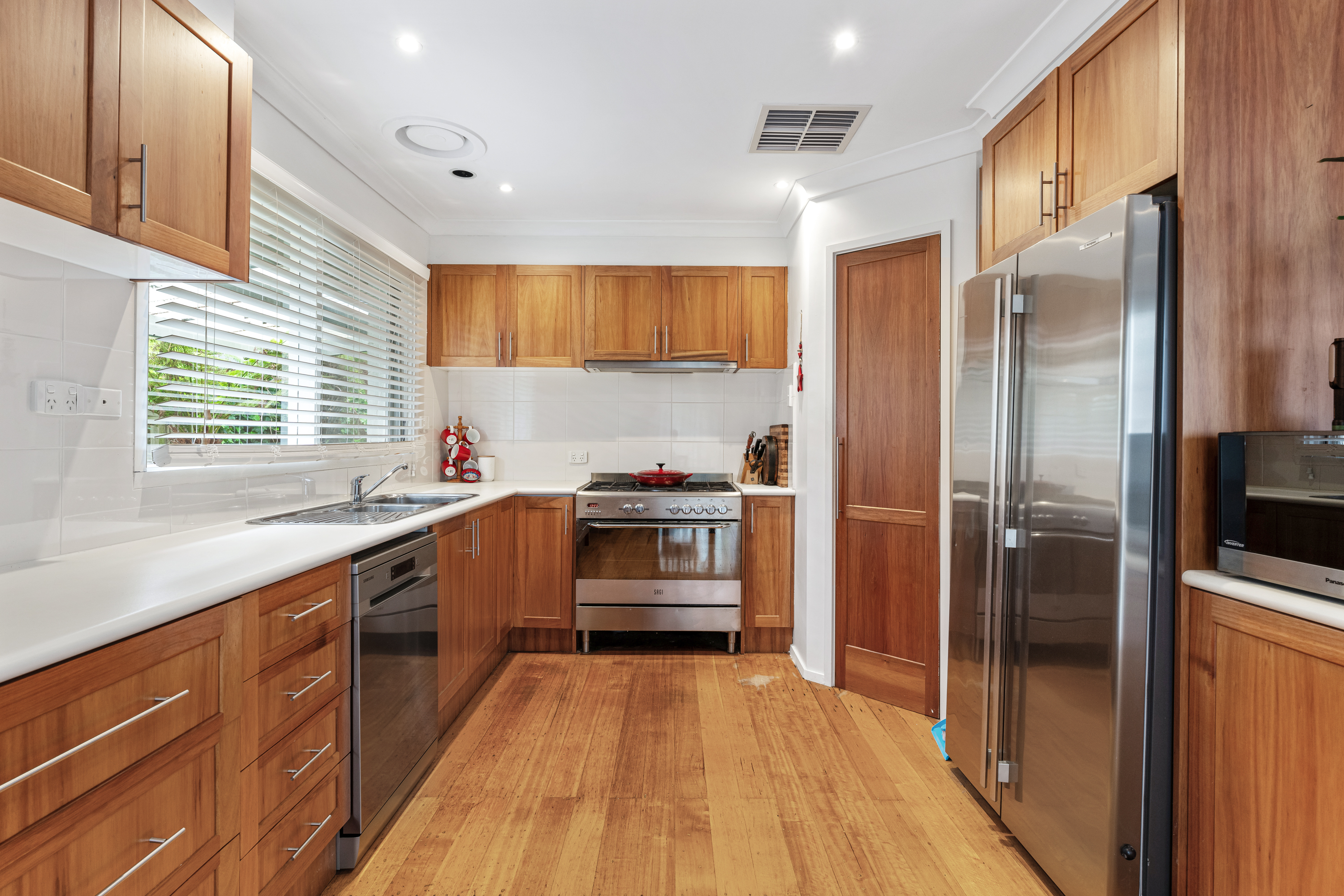 29 Holly Ave, Dandenong North VIC, Dandenong North - Thumbnail 2