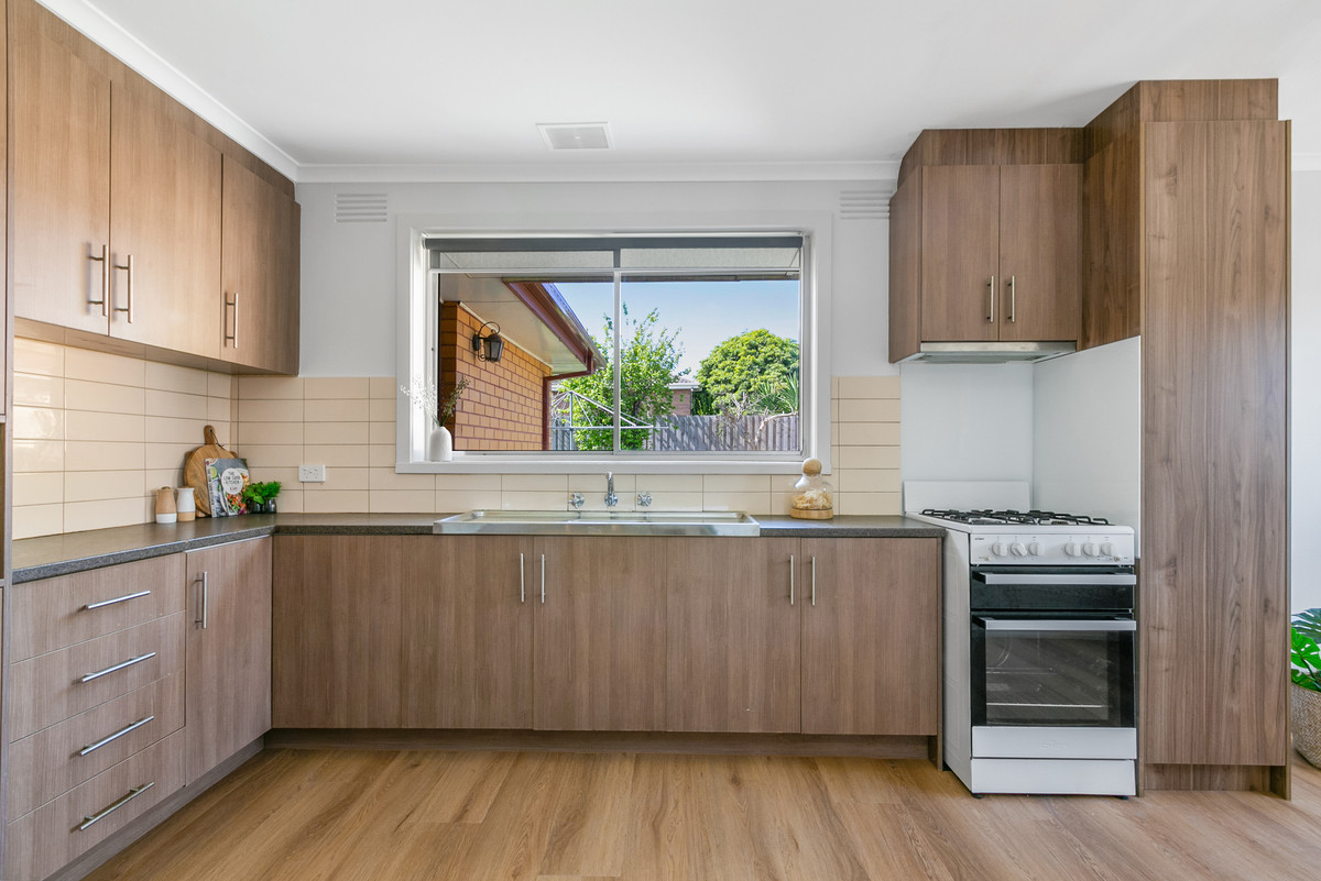 24 Warrawee Drive, BUNDOORA VIC 3083, Bundoora - Thumbnail 5