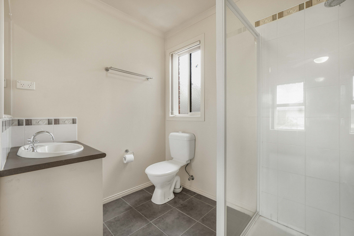 5 Sir Thomas Drive, PAKENHAM VIC 3810, Pakenham - Thumbnail 3