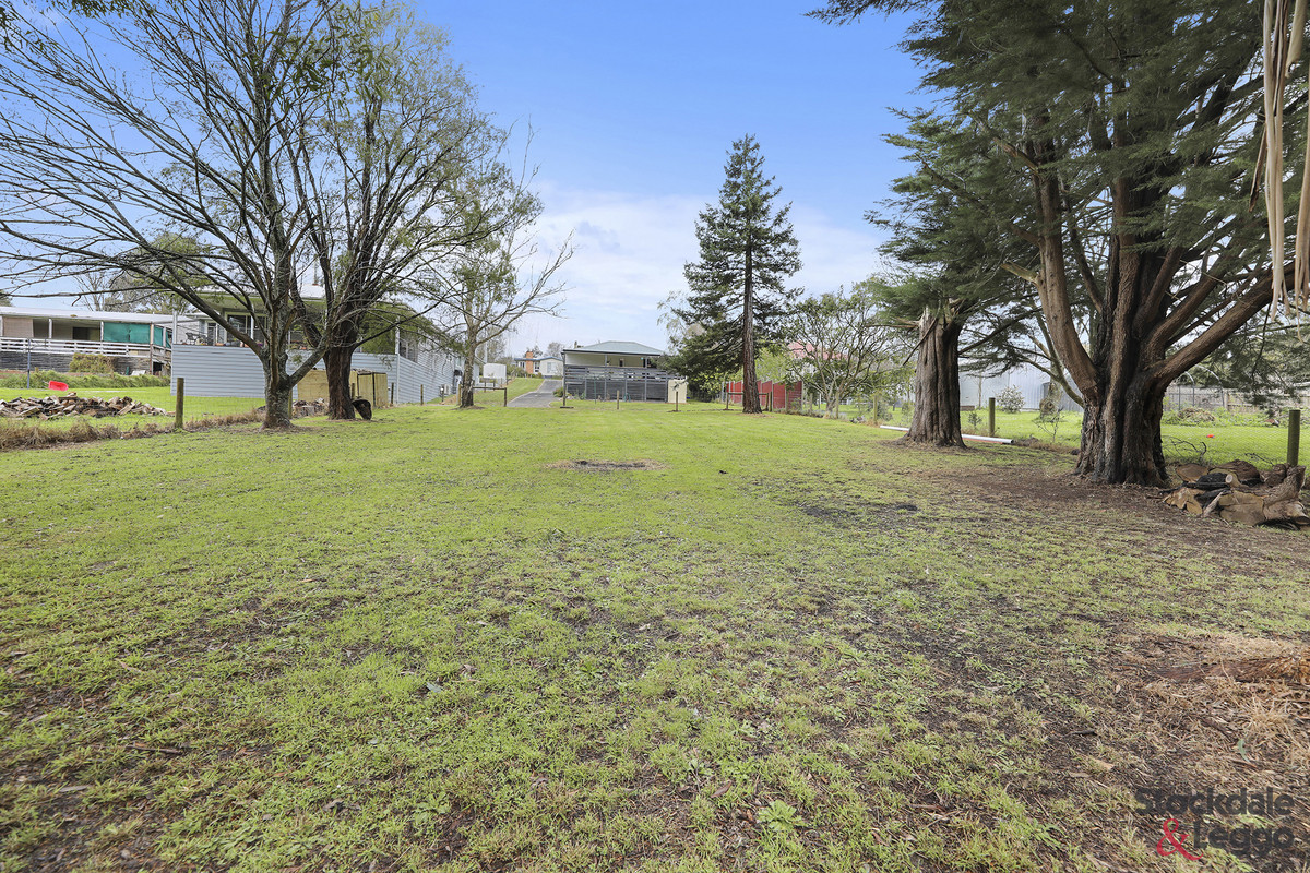 12 Railway Road, Mirboo North VIC 3871, Mirboo North - Thumbnail 3