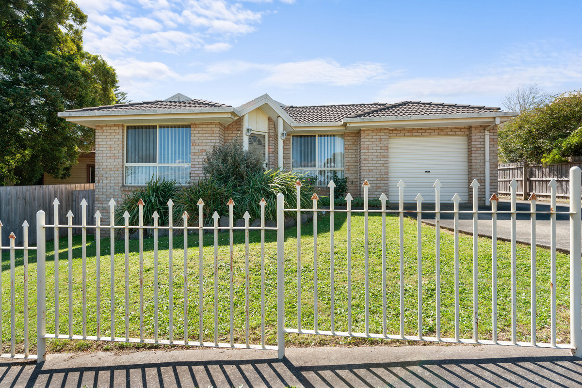 1 & 2 / 305 Princes Drive, Morwell VIC 3840, Morwell - Thumbnail 2