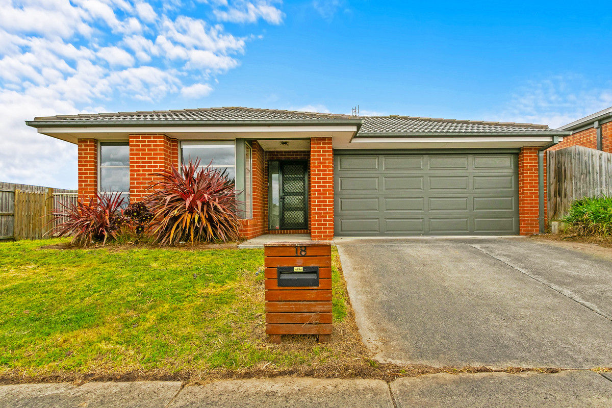 18 Mountain Grey Circuit, MORWELL VIC 3840, Morwell - Image 1