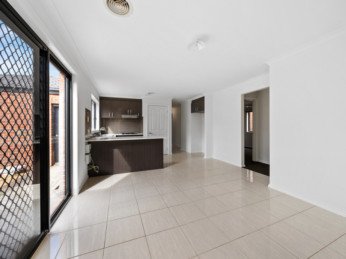 31 College Square, BACCHUS MARSH VIC 3340, Bacchus Marsh - Thumbnail 8